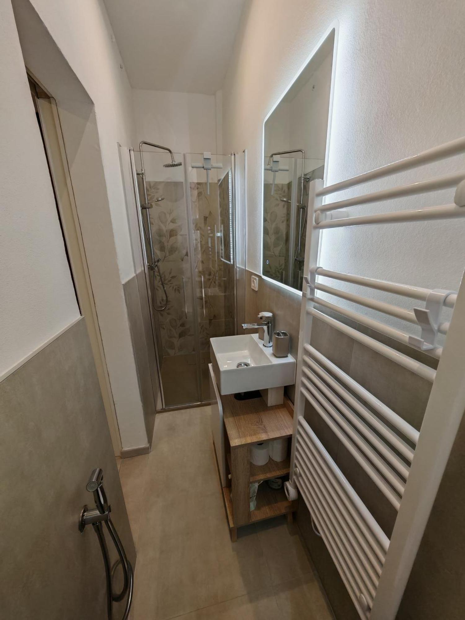 La Sosta-Appartamento A Pochi Passi Dalla Stazione Modena Ngoại thất bức ảnh